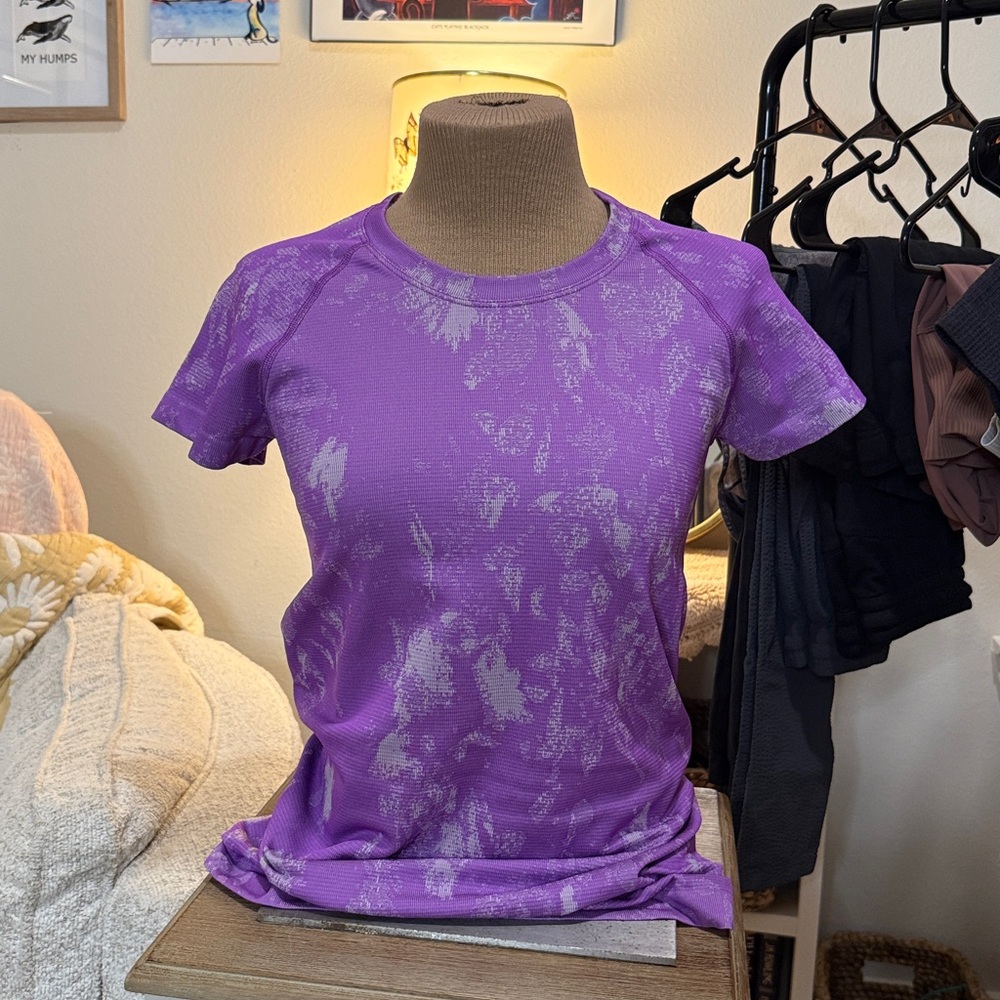 Lululemon Swiftly Tech Short sleeve orchid 2.0